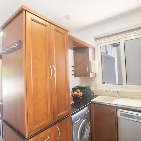 فيلة Sunny Side Up