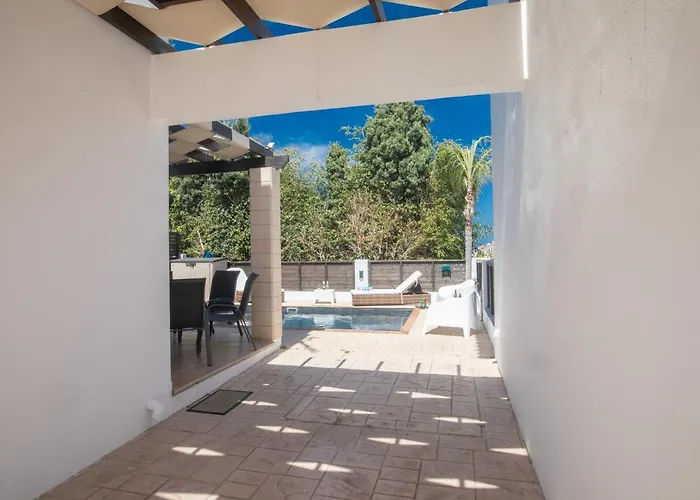 Villa Sunny Side Up *