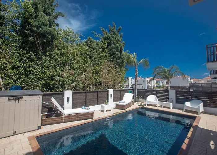 Villa Sunny Side Up *