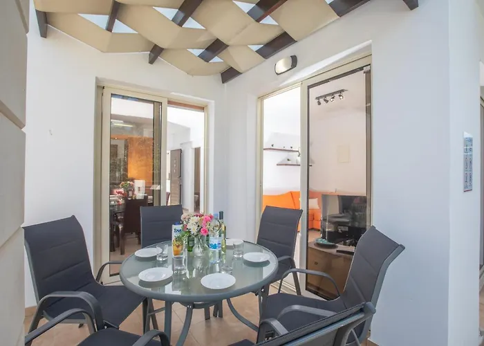 Sunny Side Up * Protaras